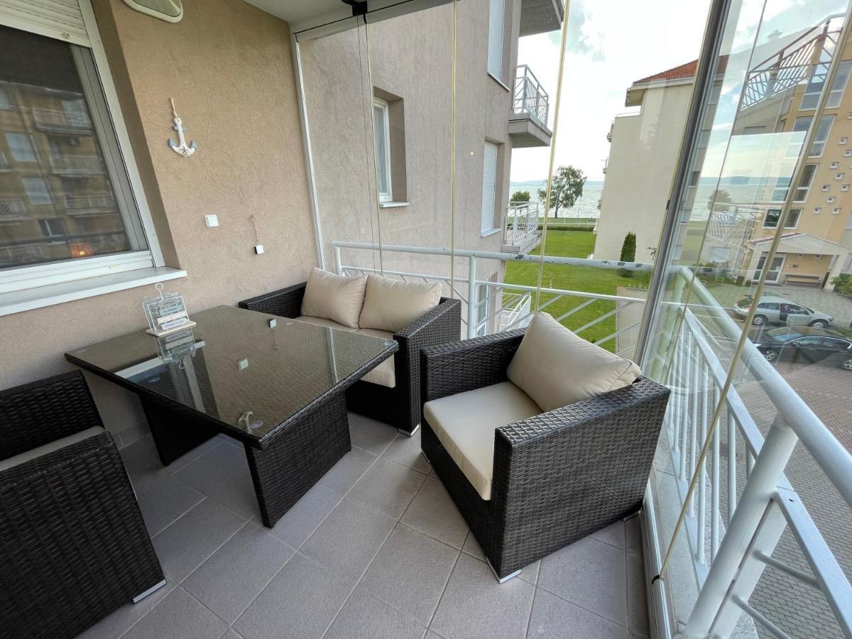 Siofoki Vizparti Nyaralo - Lakeside Apartment Экстерьер фото